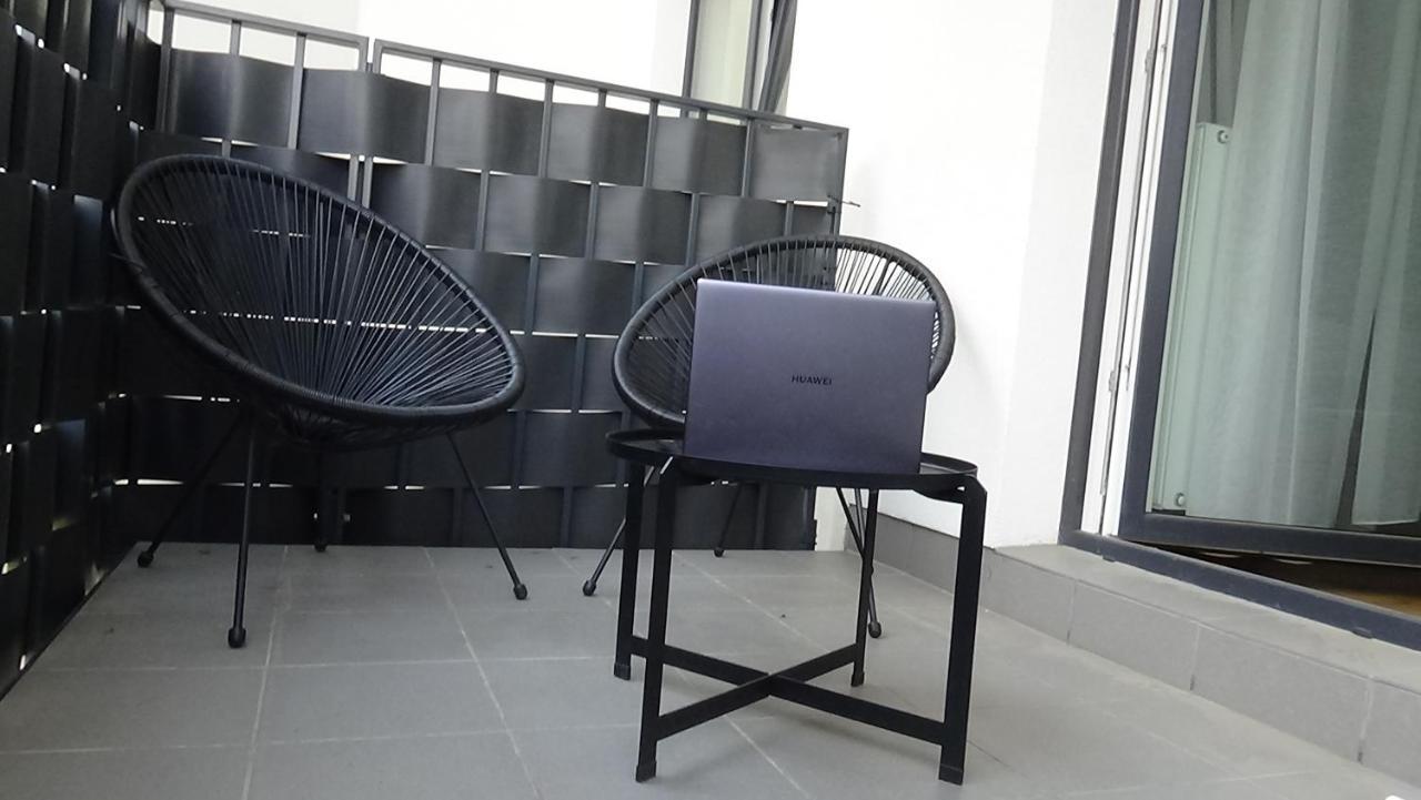 Apartmán Esperion 7 Days Varšava Exteriér fotografie
